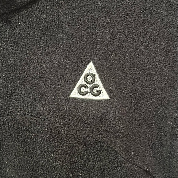 Nike ACG Women’s Black Fleece Athletic Zip Up Jacket Size Small - Picture 2 of 7